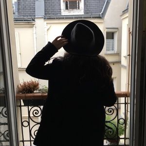 Meet your Posher, Anita